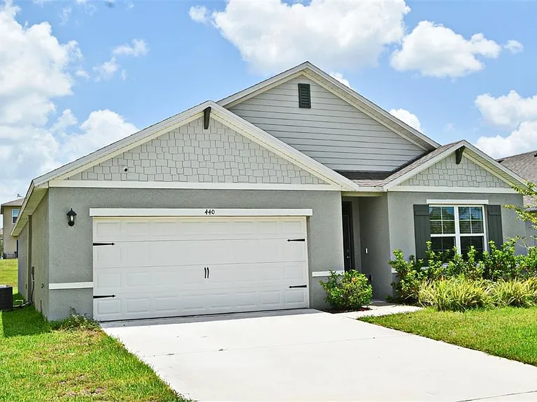 440 Baroness Way — Photo 2