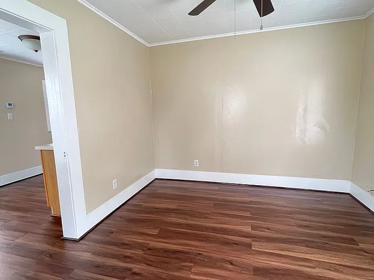 7213/7217 Terrell — Photo 3
