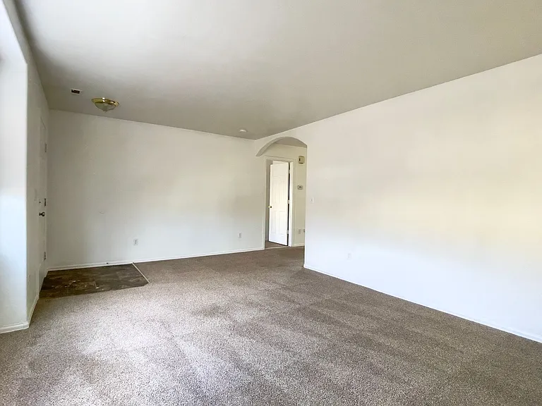 4961 Leland Point — Photo 5