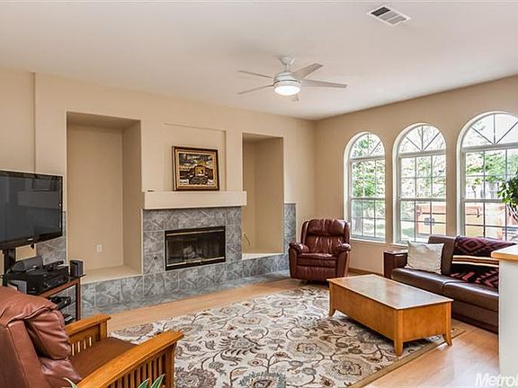 4th image of 3149 Brackenwood Pl