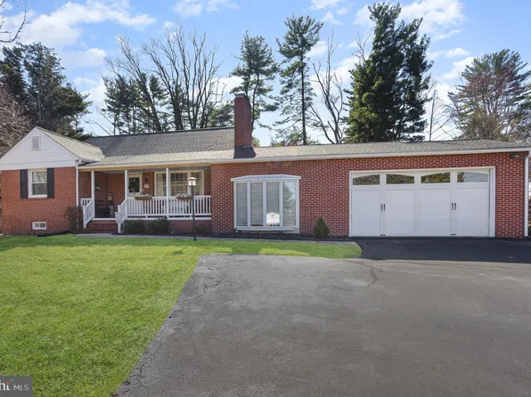 19 Lake Dr, Bel Air, MD 21014
