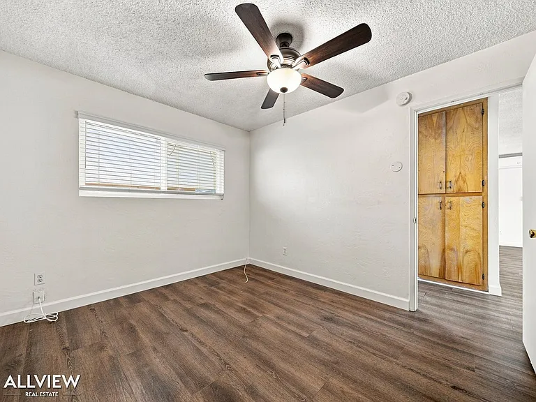 1245-1251 Lyons Ln — Photo 15