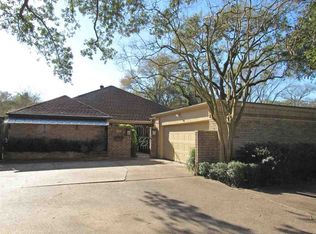 5825 Calder Ave, Beaumont, TX 77706
