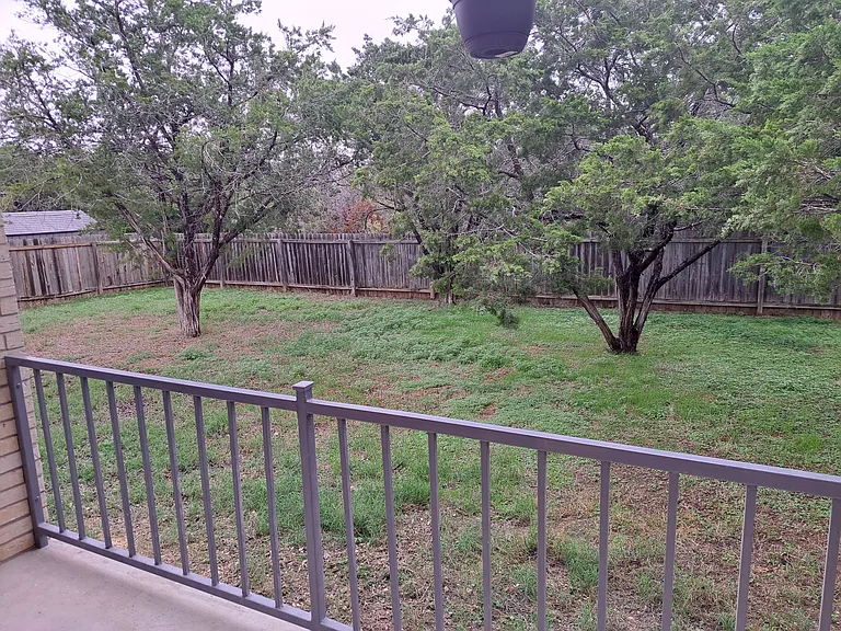 21604 Boggy Ford Rd — Photo 26