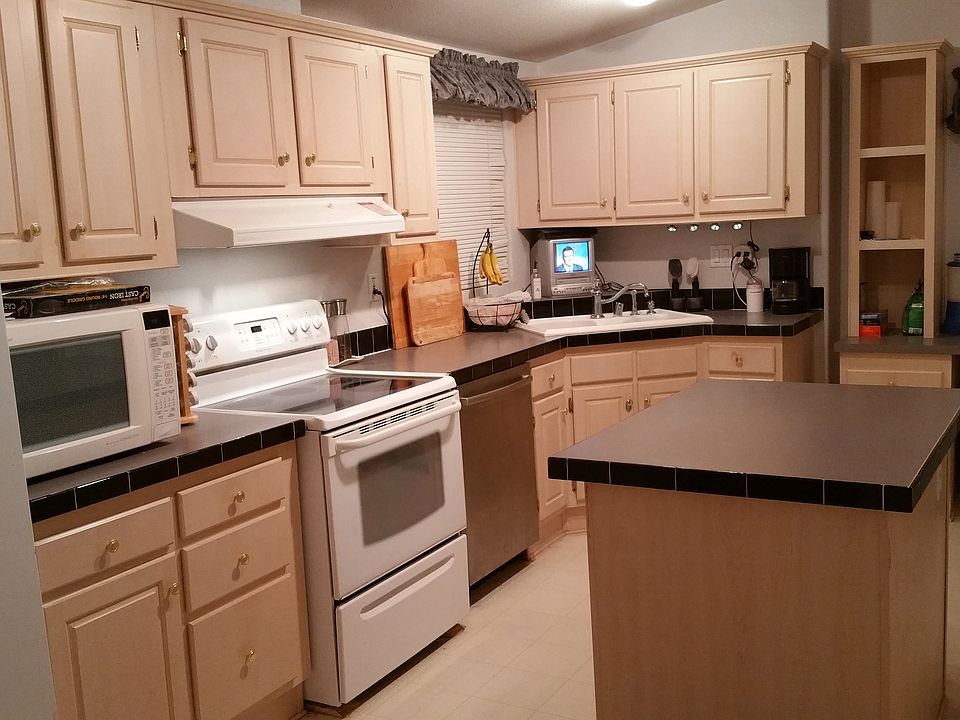 1st image of 21121 W Dale Ln