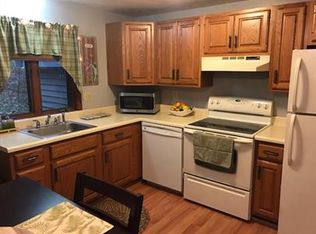 25 Glenwood North Rd Unit 3, Hampstead, NH 03841