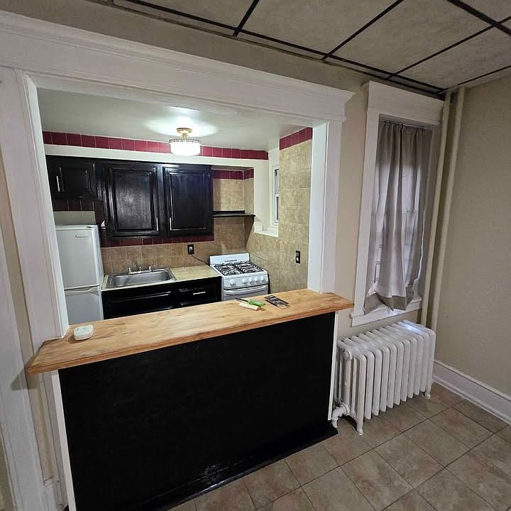 1st image of 3531 Pacific Ave APT 2