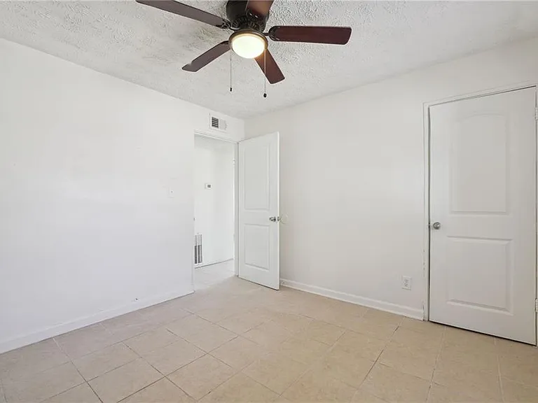 324 Brooks Ave #B — Photo 18
