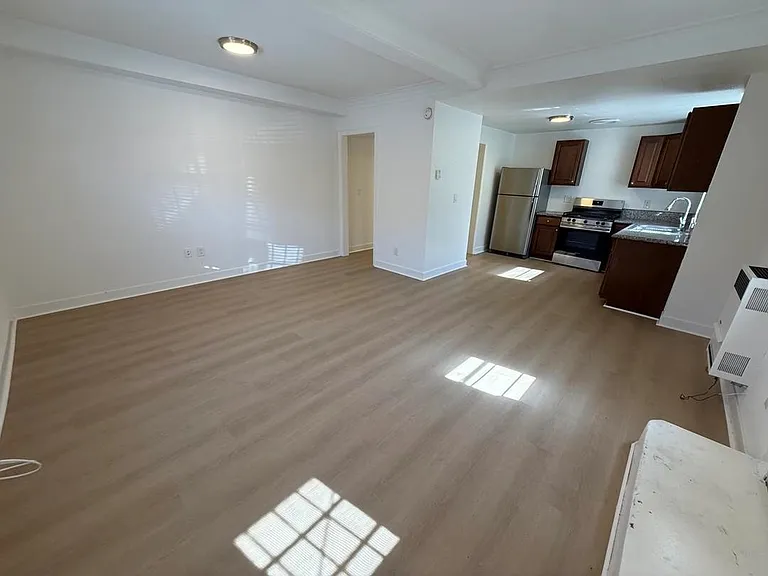 2801 San Marino St #15 — Photo 7