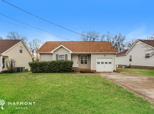 417 Cranklen Cir, Clarksville, TN 37042