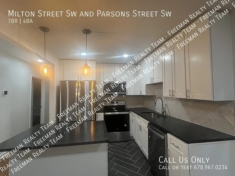 Milton St SW — Photo 3
