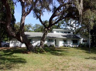 9515 Lakeview Dr, New Port Richey, FL 34654