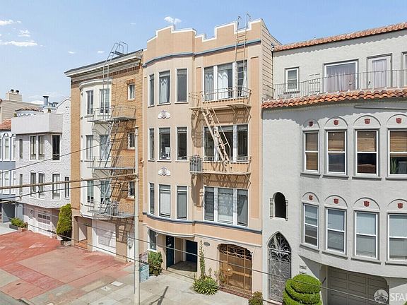 3rd image of 3324 Broderick St
