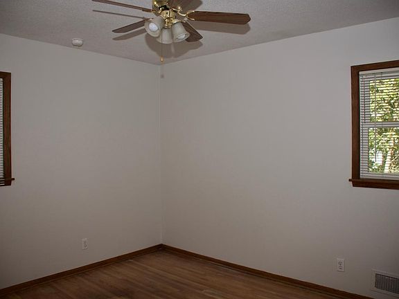 Main level bedroom 2