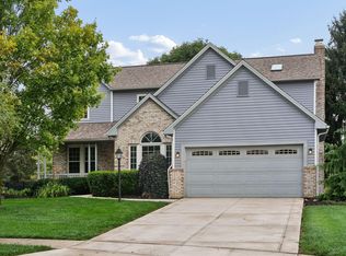5692 Westbriar Ct, Hilliard, OH 43026