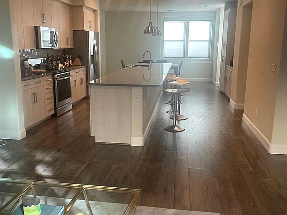 2nd image of 5565 Melodia Cir