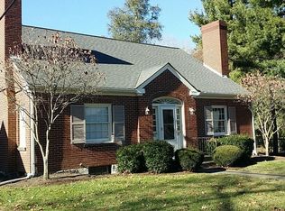 413 Arcadia Park, Lexington, KY 40503
