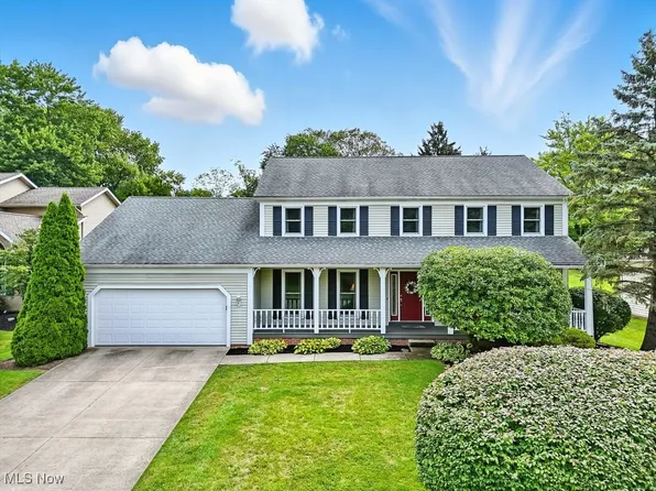 6275 N Huntington Dr, Solon, OH 44139