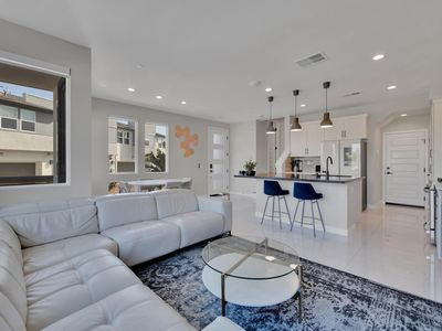 9001 Baddha Ct, San Diego, CA, 92126