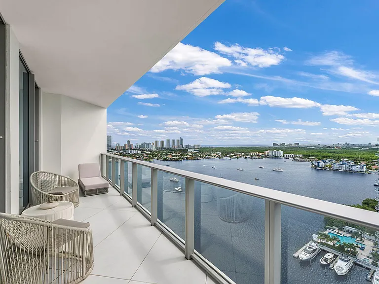 17301 Biscayne Blvd #Penthouse 7 — Photo 43