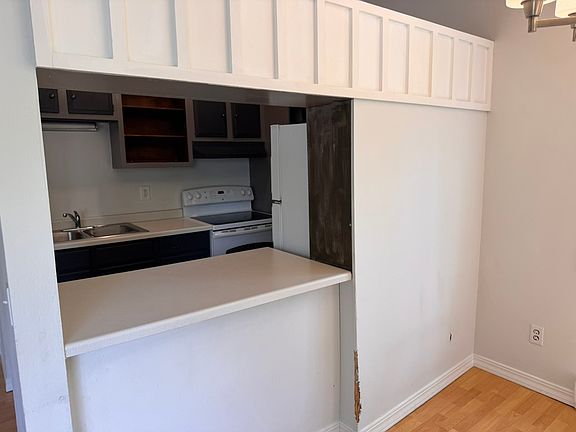 3rd image of 1230 E Dayton St #4