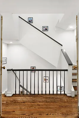 Rented by Compass | media 31