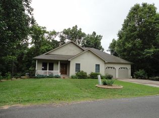 120 Tepee Rdg, Goreville, IL 62939