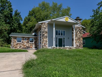 8809 W Sarr St, Columbia, MO, 65203