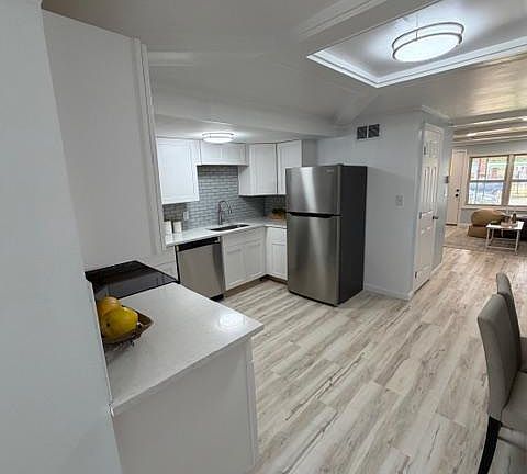 5th image of 2003 Larkhall Rd