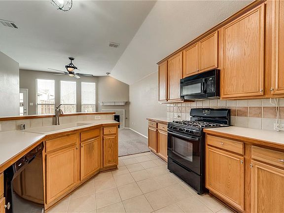 5th image of 5908 Dark Forest Dr