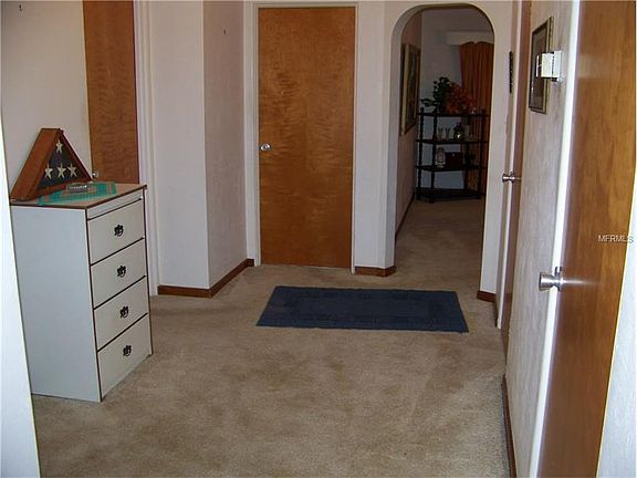 4th image of 4081 Lake Marianna Dr