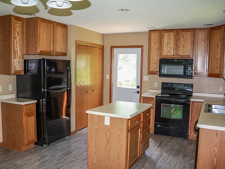1213 E Bremer Ave #1213 — Photo 11