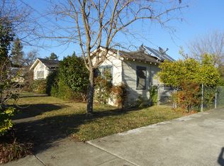 122 Main St, Cloverdale, CA 95425