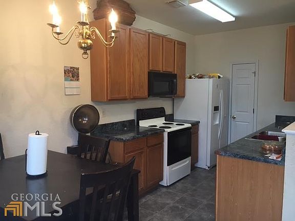 4th image of 392 Brookview Dr