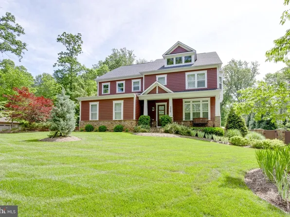 3529 Barkley Dr, Fairfax, VA 22031