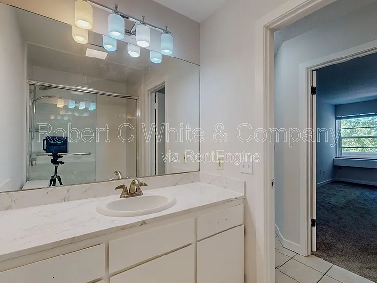 163 South St #33 — Photo 17