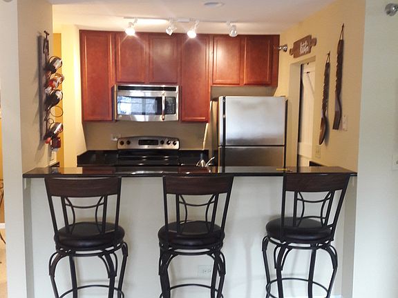 2nd image of 209 Glengarry Dr APT 203