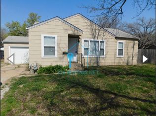 302 W Kelly Ave, Augusta, KS 67010