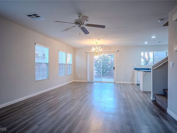 4th image of 1136 Paradise Garden Dr