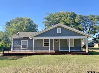 205 Mills St, Arp, TX 75750