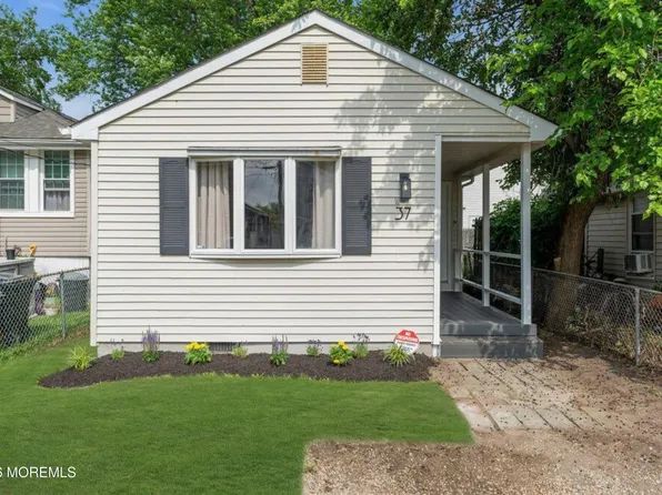 37 Bray Avenue, North Middletown, NJ 07734