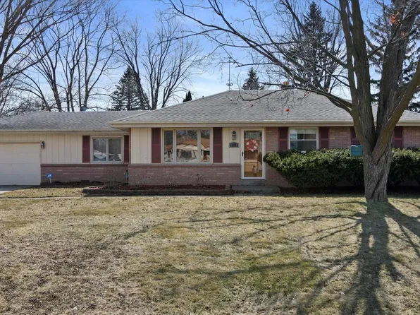 5719 West Fountain AVENUE, Milwaukee, WI 53223