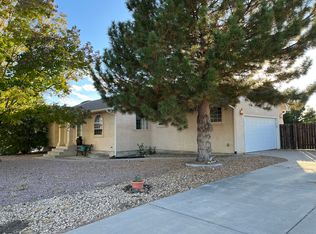 567 S Divot Dr, Pueblo West, CO 81007