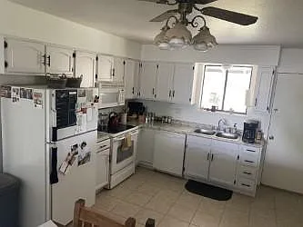 Kitchen - Mohawk Ave