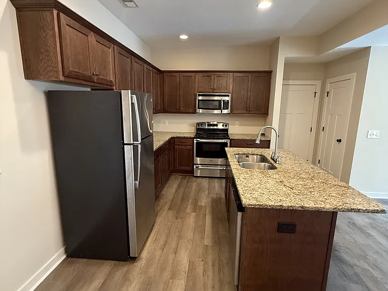 20478 Castle Ridge Rd — Photo 6