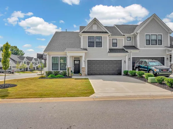 42 Carriage Run Dr, Simpsonville, SC 29681