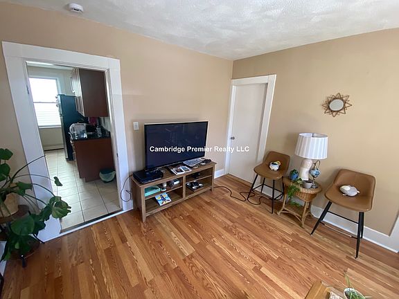 2nd image of 273 Cardinal Medeiros Ave #1