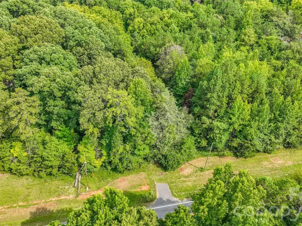 5584 McConnells Hwy, Mc Connells, SC 29726