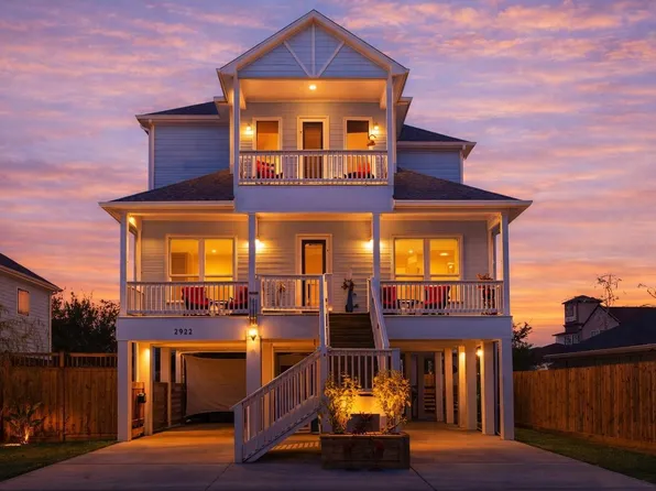 2922 Seargent St, Seabrook, TX 77586