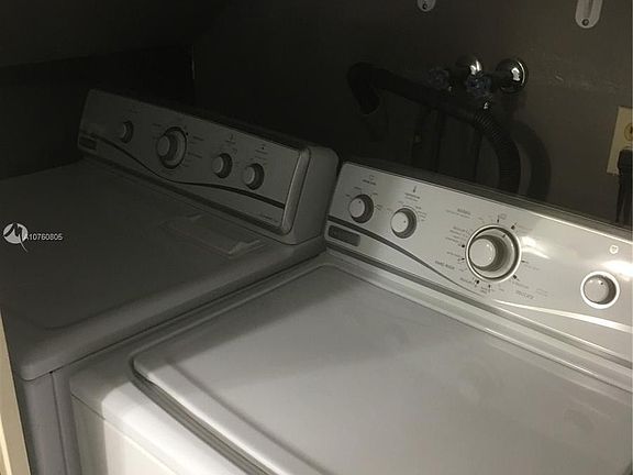5th image of 3400 Spanish Wells Dr #52-B